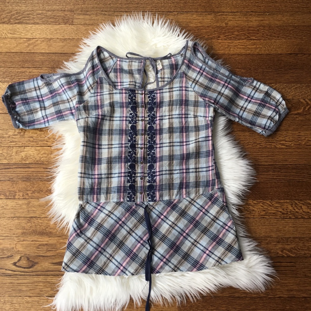 Free People Tunic style Top with embroidery Size 8